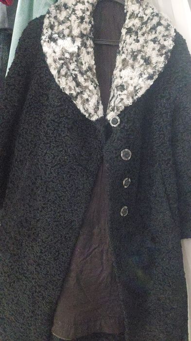 Каракулевая шуба женская