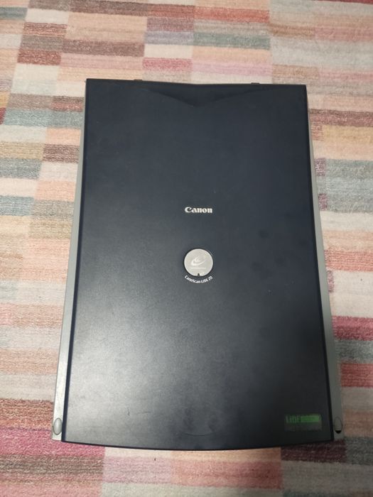 Скенер Canon lide 25