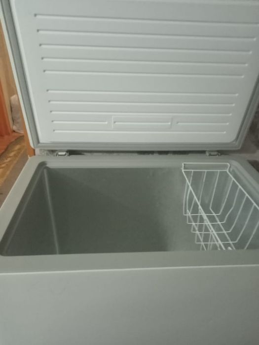 Морозильный ларь Midea