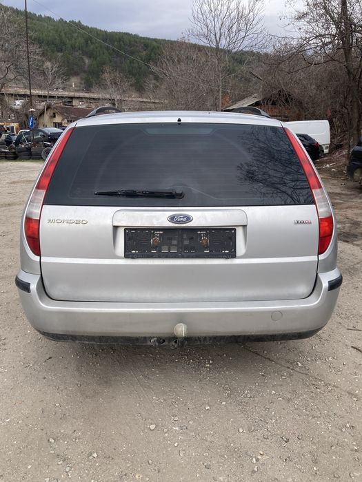 Форд Мондео комби 2.0 д на части. Може и цяло!