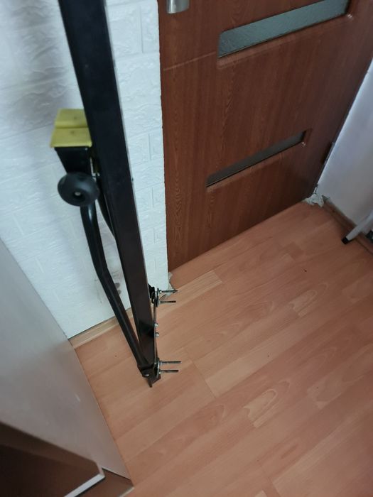 Vând suport bicicleta