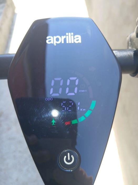 Trotinetă Electrică Aprilia, preț negociabil