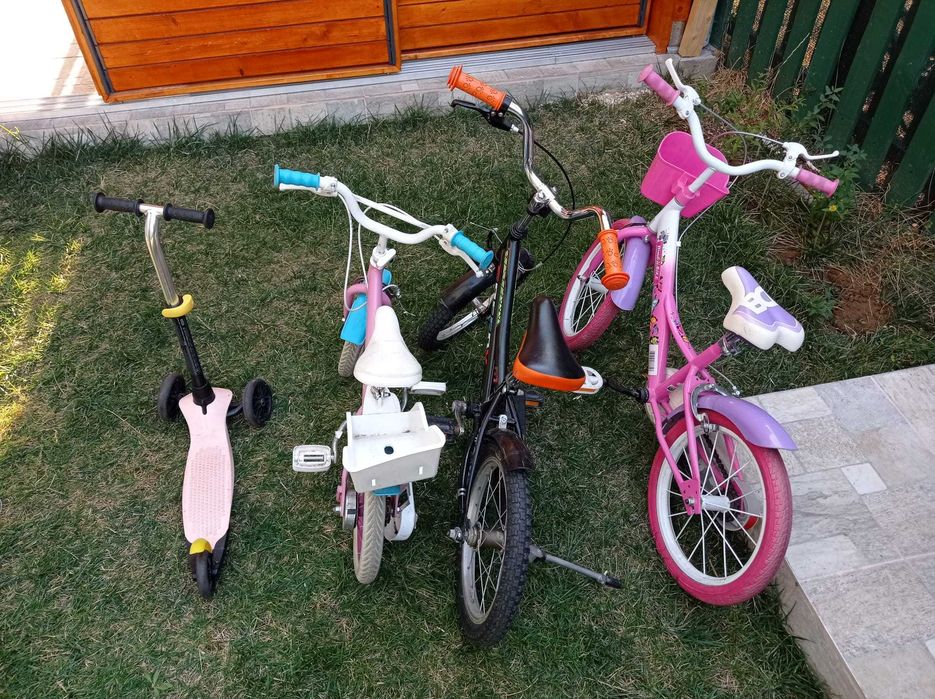 2 biciclete de copii si o trotineta