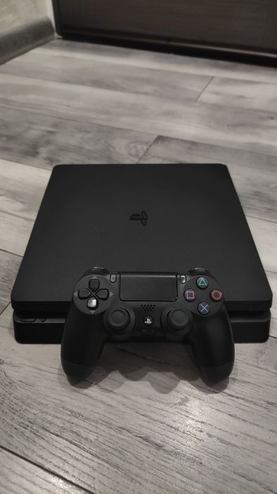 PlayStation 4 (Ps4) 1Tb + controller