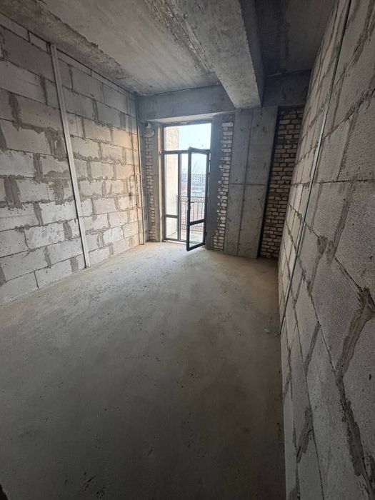 Rusalka tomonda 2 xonali korobka sotiladi