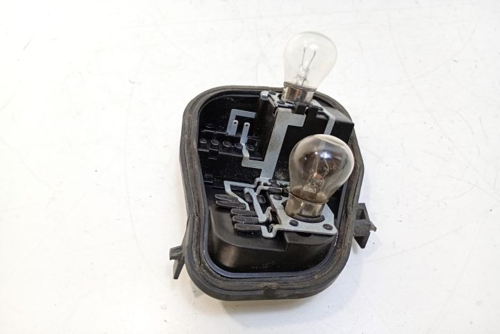 Soclu stop dreapta combi 89036915R Audi A6 4F/C6