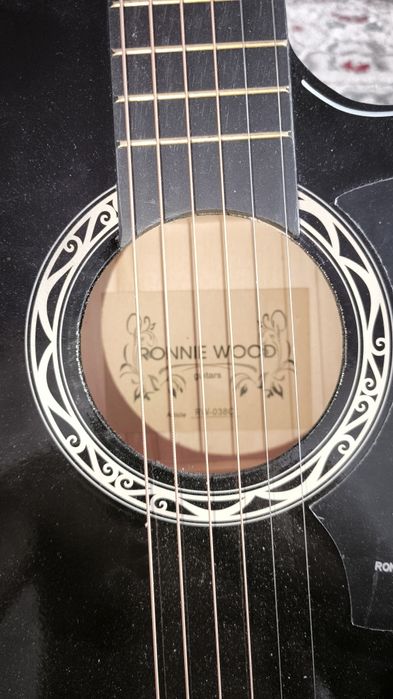 Гитара акустическая