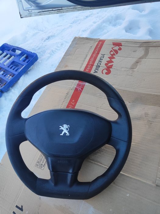 Руль от Пежо 301, 2017г