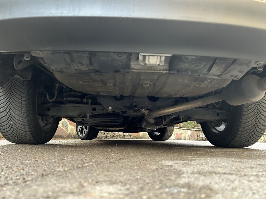 Toyota Rav4 2.0 D-4D, 4x4 , 124 к.с., 139 500км, Пълна серв. история !