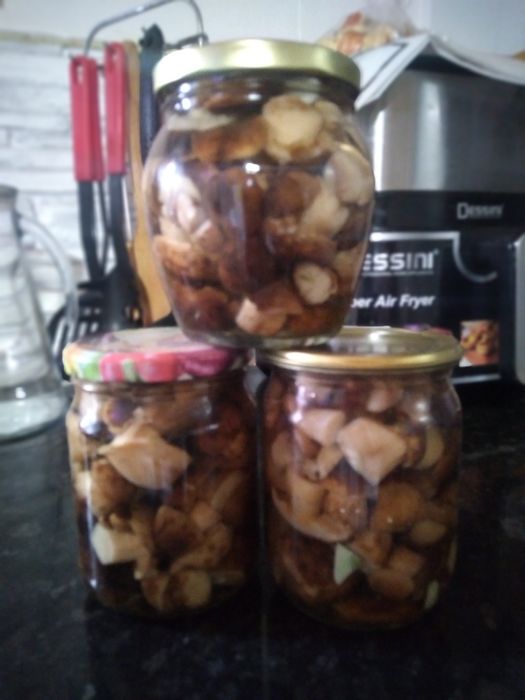 Валуи продам солёные