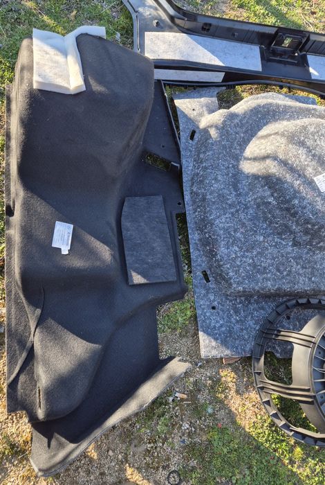 Кори,тапицерия багажник мерцедес w211 седан