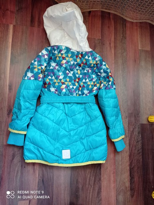 Демисезонный плащик на девочку