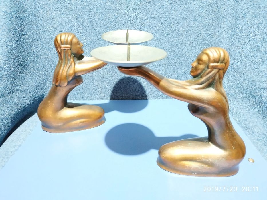 Подсвечник Статуэтка Девушка да будет свет.