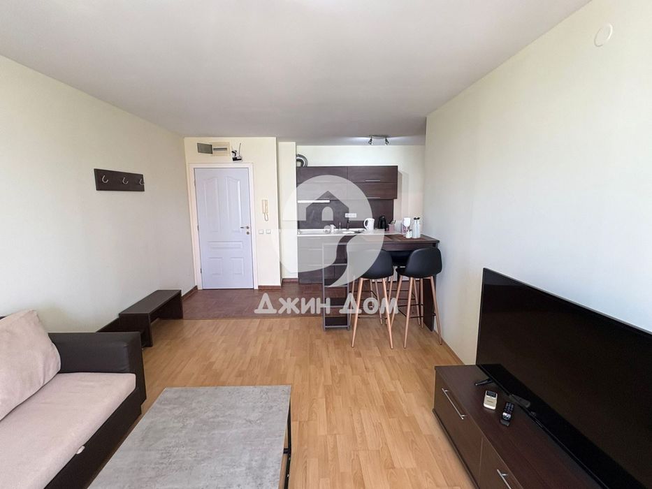 Продава се Двустаен апартамент в Свети Влас - 70 кв.м за 1343 €/кв.м - Снимка #1