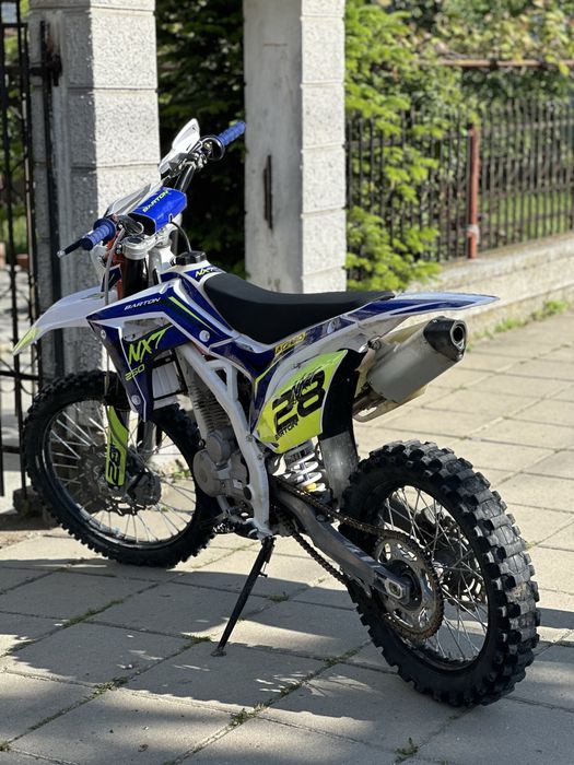 Продавам кросов мотор BARTON NXT в перфектно състояние