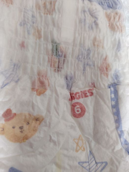 Продам трусики Huggies 6