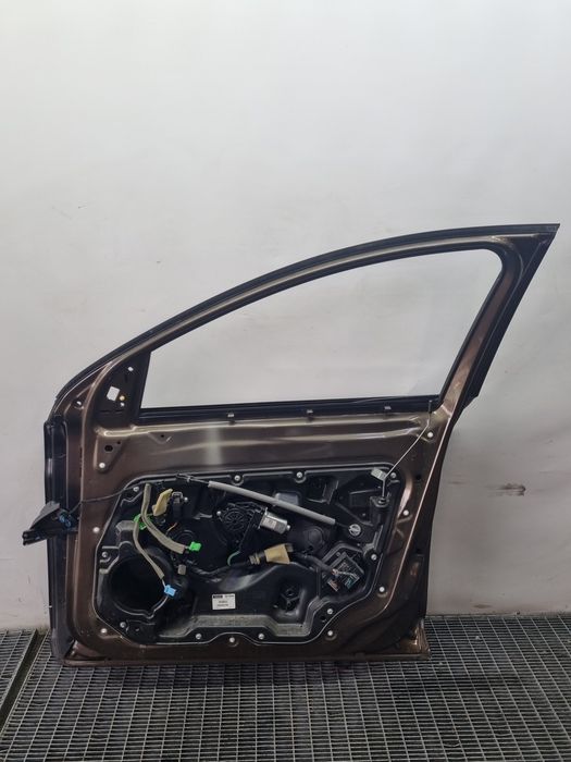 Usa Dreapta Fata Volvo XC60 Facelift 2013 - 2017 SUV 4 Usi Twilight Bronze 700 (1577) Garantie
