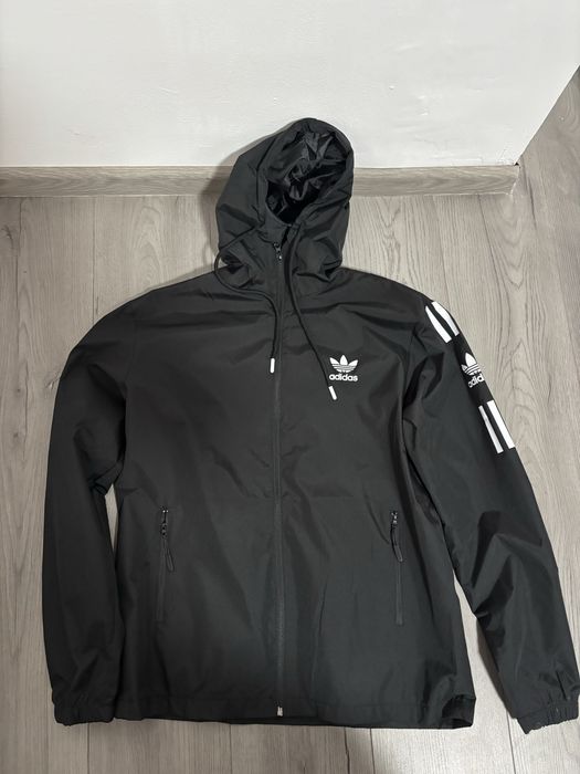 Geaca subtire adidas