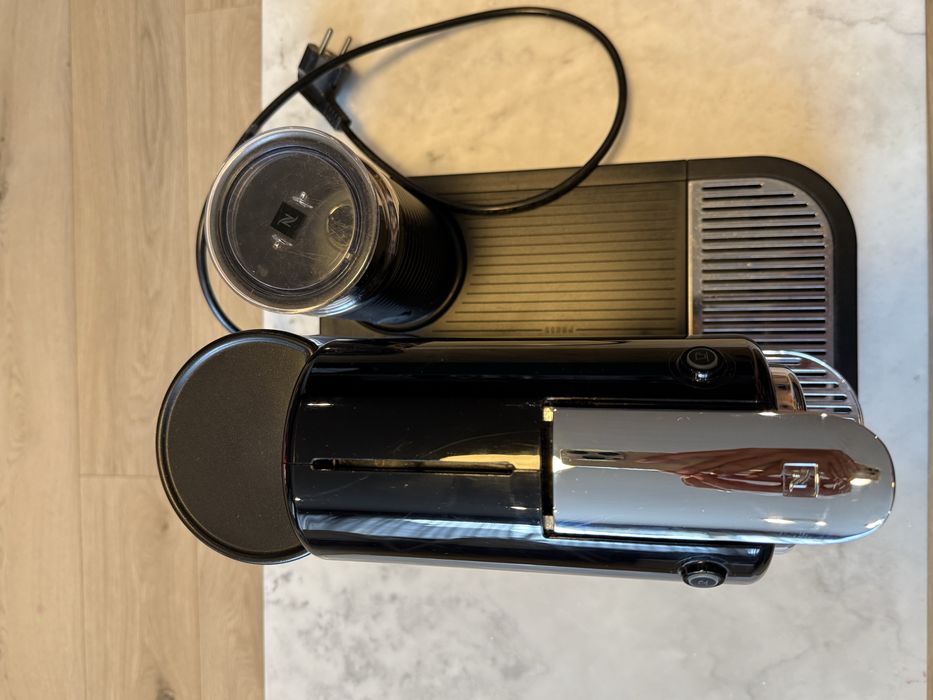 Nespresso DeLonghi citiz & milk