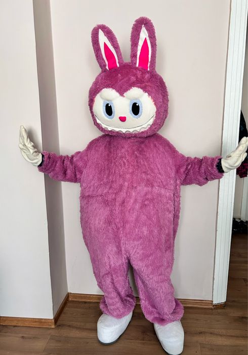 Продам костюм мишка,заяц,лабубу