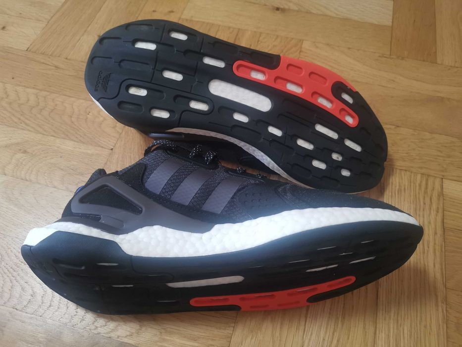 Adidas оригинални мъжки маратонки номер  45