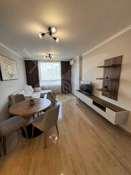 Продава се Двустаен апартамент в Пловдив, Съдийски - 67 кв.м за 2359 €/кв.м - Снимка #1