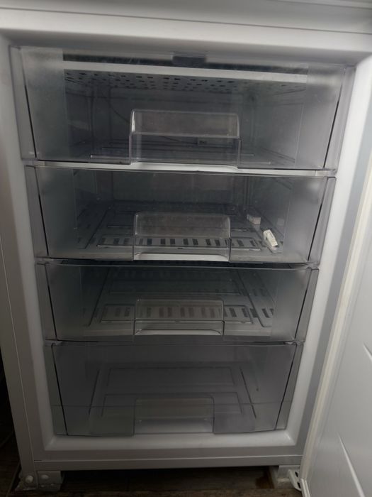 Морозильник бирюса новый