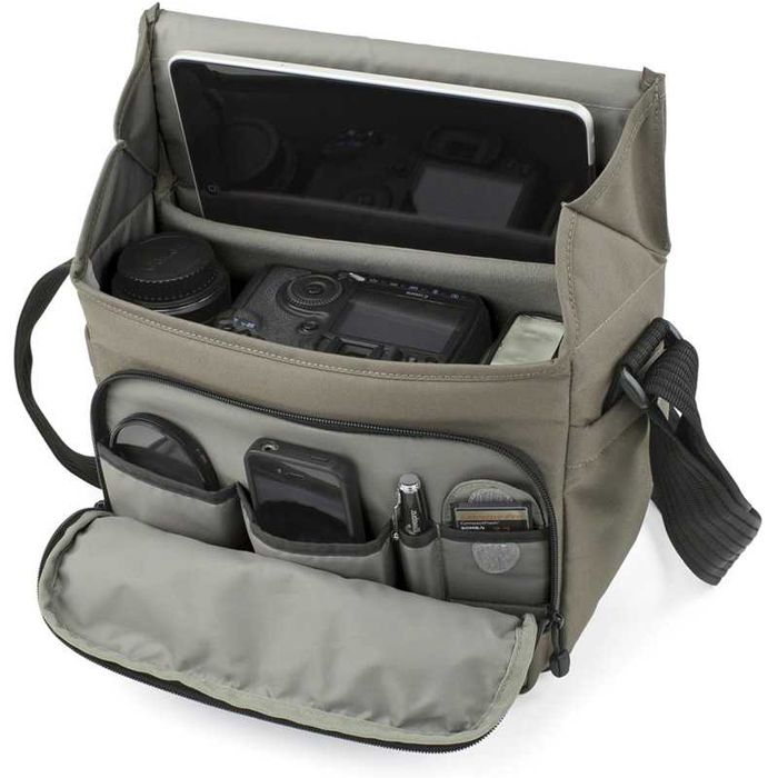 Geanta Lowepro Event Messenger 150