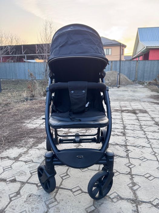 Детская прогулочная коляска