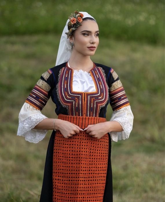 Певица и гайдар за рожден ден, бал, кръщене, сватба, парти, събор