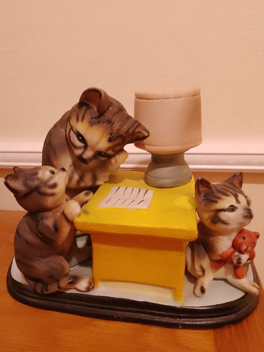 Две фигури "Зимна реколта" и "Котета"