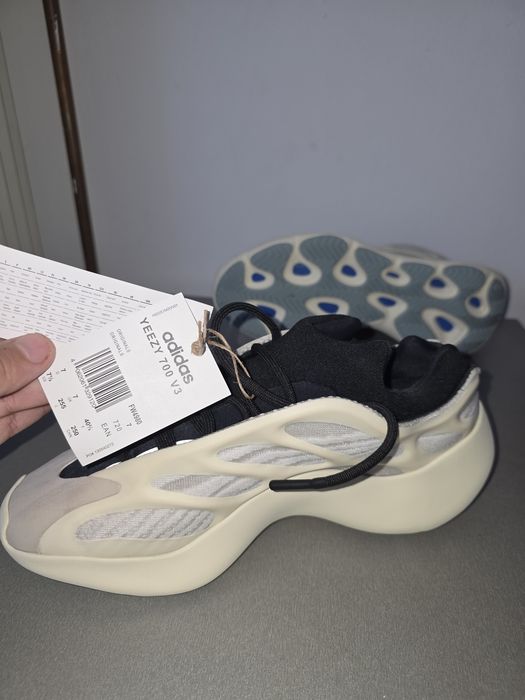 Adidas Yeezy 700 V3 Azael