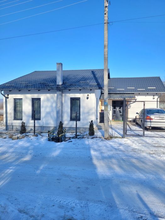 Vând casa băiculesti