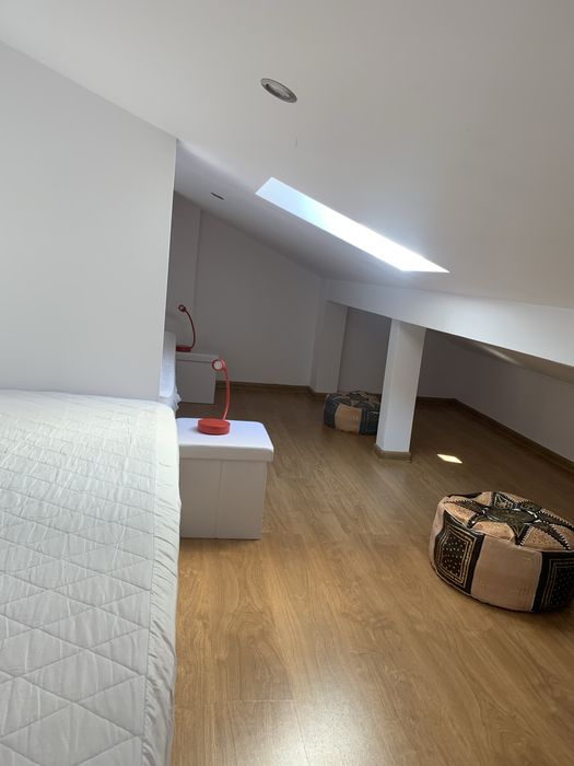 Дава се под наем Тристаен апартамент в Велико Търново, Център - 75 кв.м за 433.5 € - Снимка #7