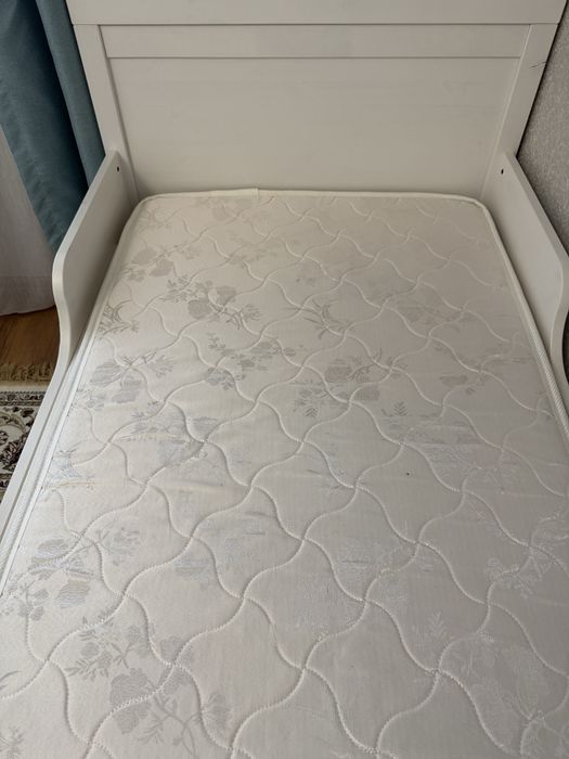 Растущая кровать Икеа Сундвик