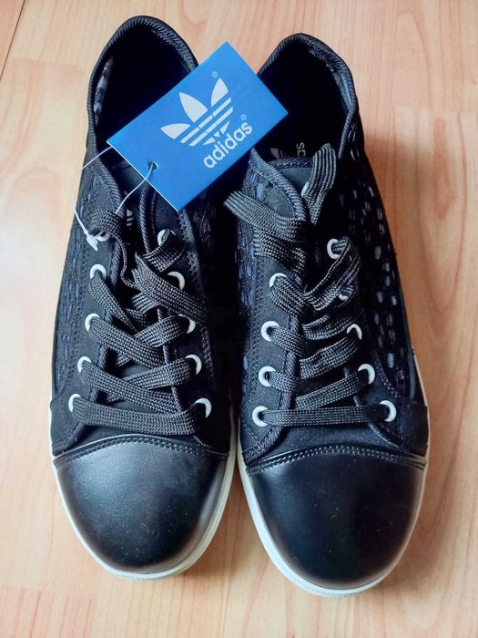 Adidasi dama Adidas originali marimea 40