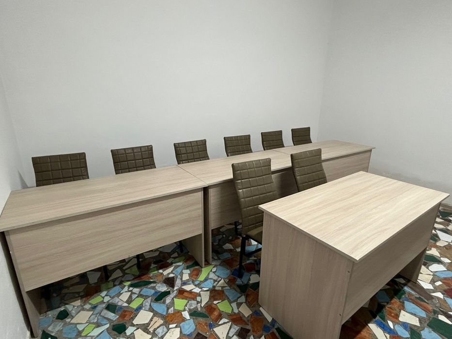 Продам столы для офиса состояние хорошое