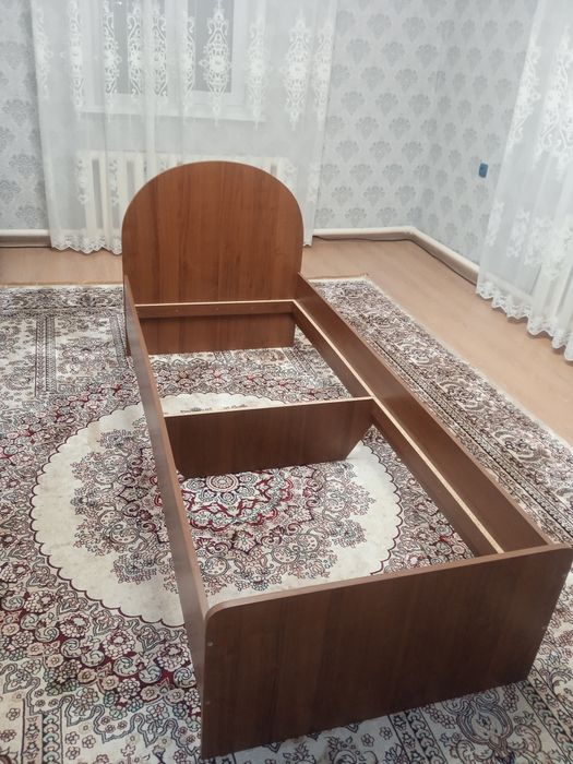 Кровать односпальная