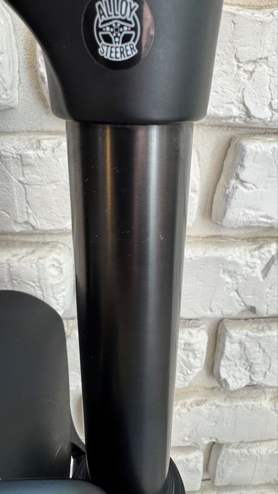 Вилка SR Suntour XCR34 29 Boost