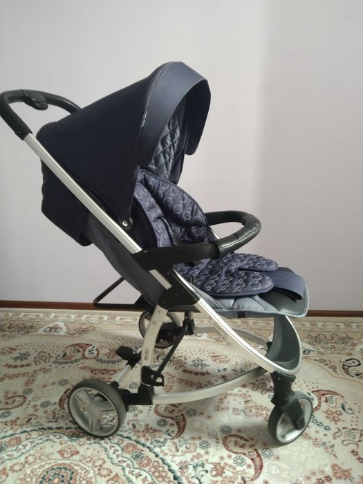 Коляска прогулочная