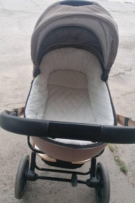 Бебешка количка KikkaBoo