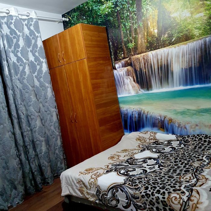 3 camere, 44 mp, etaj 1 – zona BIG, centrală