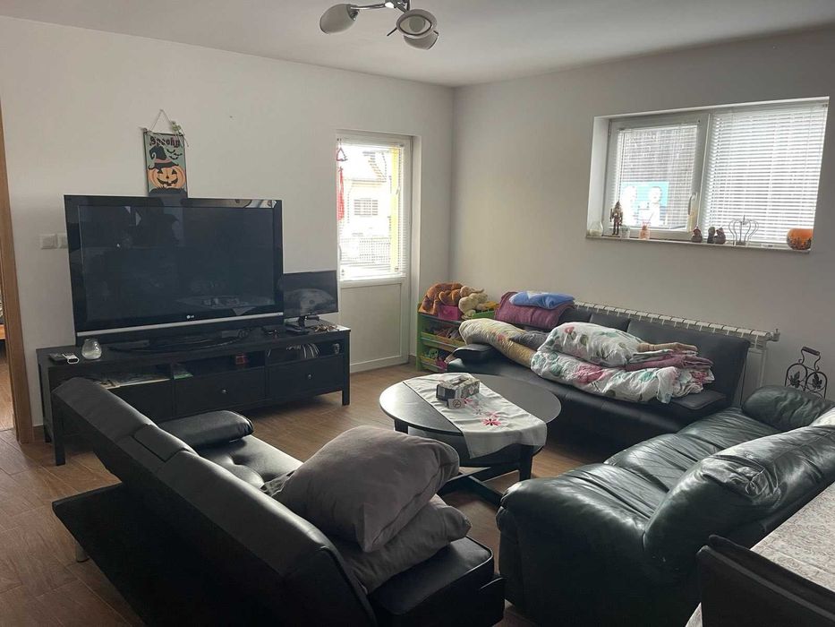 Давам за краткосрочен наем малка самостоятелна къща в Regenstauf-93128