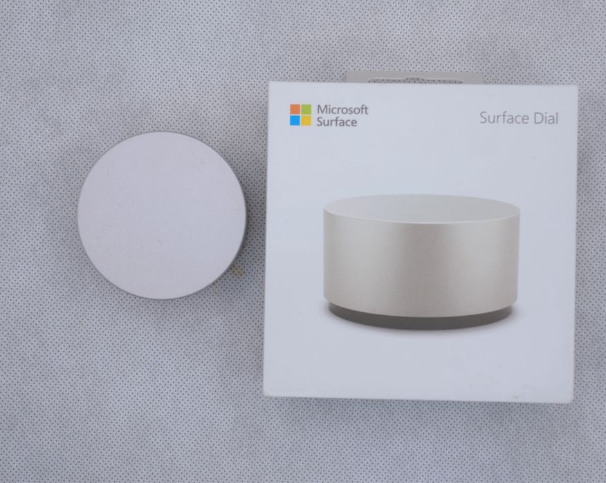 15” Microsoft Surface Book 2 + 2 подаръка