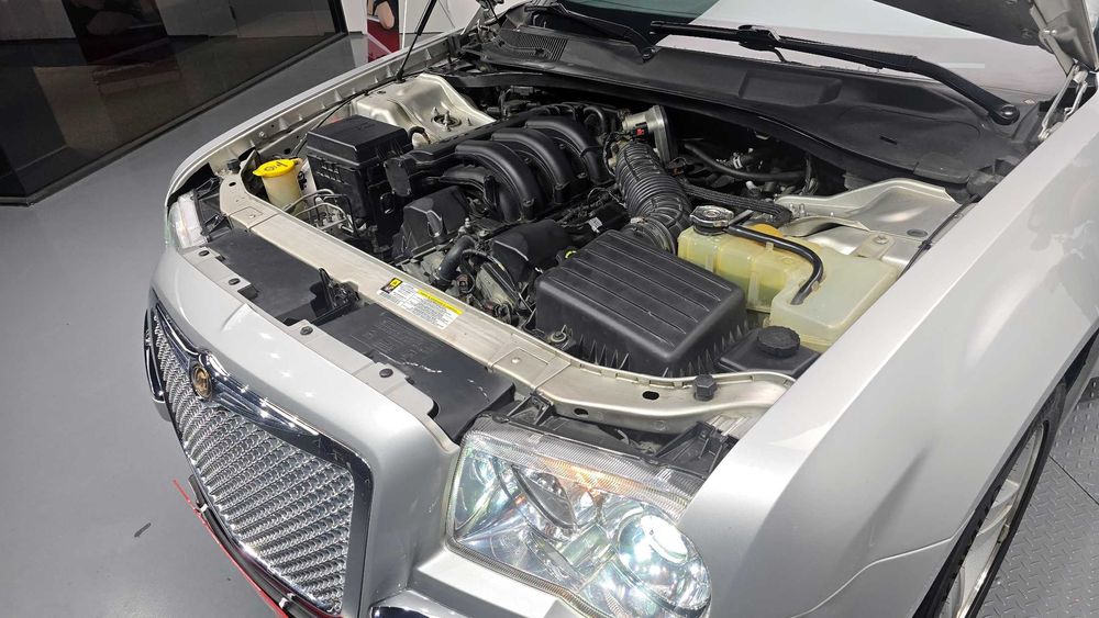 Chrysler 300c 2.7 autogeorge.com