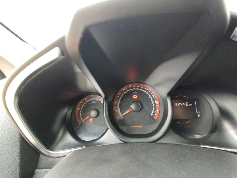 Lada X Ray Cross Luxe Prestige