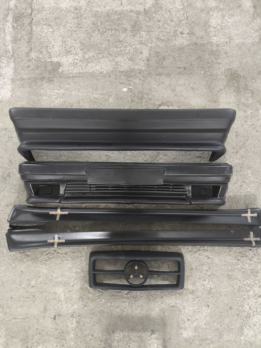 Бампер на Мерседес w202 AMG4.3