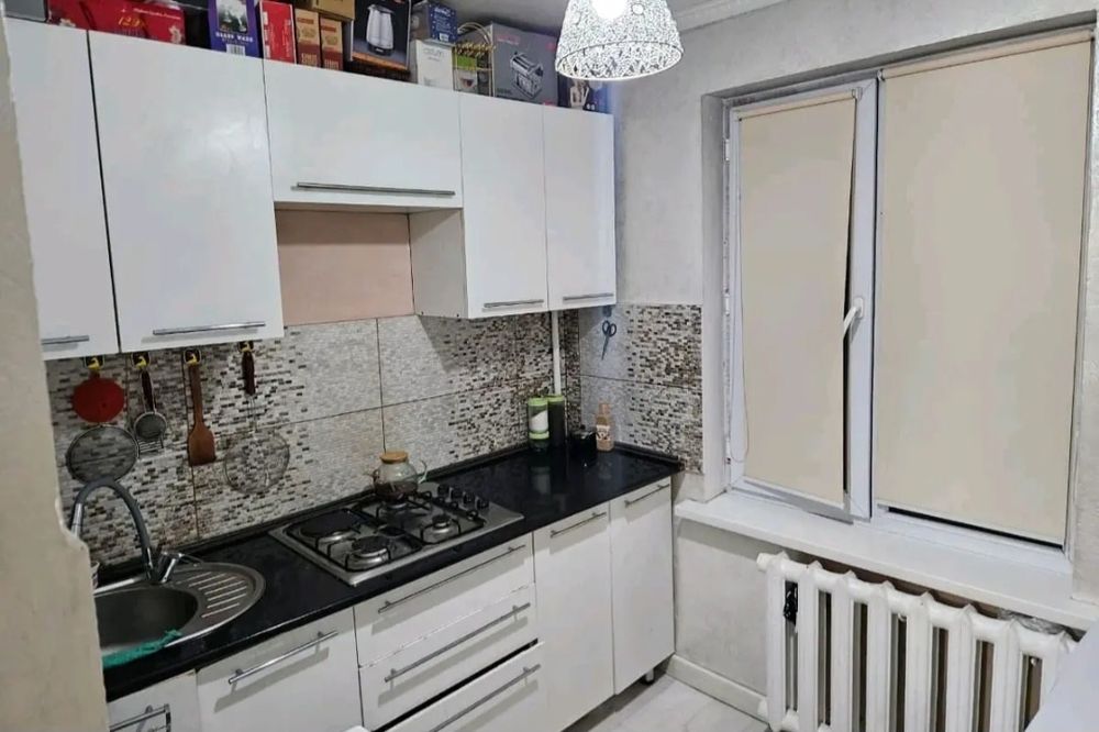 продам 2-х ком. 46кв. центр 2-этаж