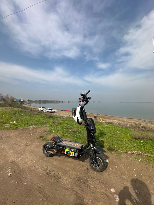 Тюнингованный электросамокат срочно