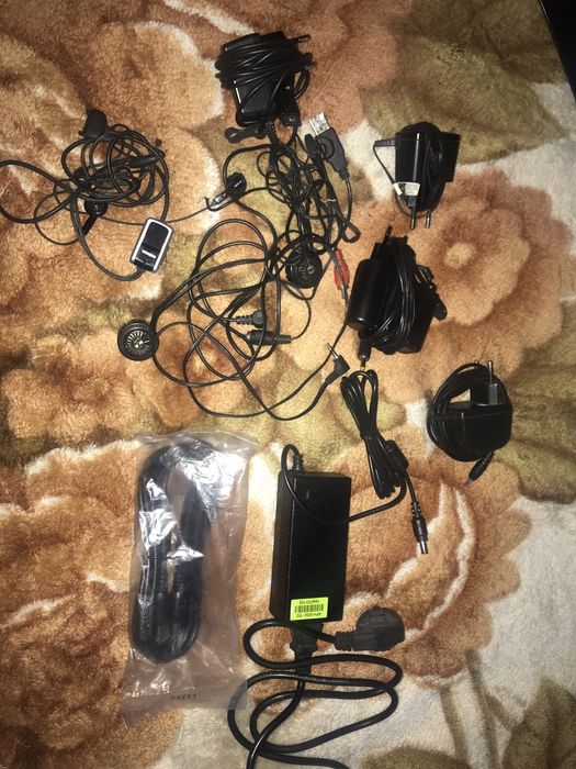 Продаю шнуры и зарядки